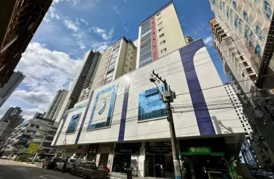 Apartamento com 3 quartos à venda na Rua 302, 302, Meia Praia, Itapema, 143 m2 por R$ 1.690.000