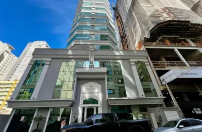 Apartamento com 3 quartos à venda na Rua Duzentos e Vinte e Seis, 343, Meia Praia, Itapema, 130 m2 por R$ 1.900.000