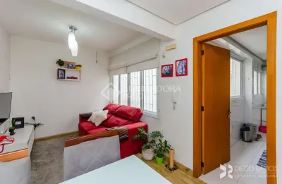 Apartamento com 1 quarto à venda na rua gomes jardim, 834, santana, porto alegre, 36 m2 por r$ 245.000