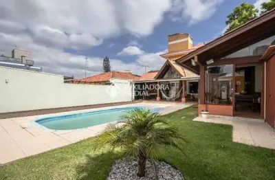 Casa em condomínio fechado com 3 quartos à venda na rua líbia, 132, vila ipiranga, porto alegre, 246 m2 por r$ 1.380.000