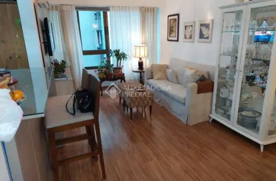 Apartamento com 2 quartos à venda na rua santana, 676, farroupilha, porto alegre, 62 m2 por r$ 540.000