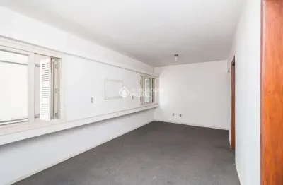 Apartamento com 1 quarto à venda na rua duque de caxias, 1735, centro histórico, porto alegre, 31 m2 por r$ 215.000