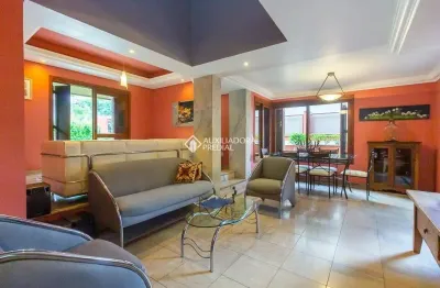 Casa em condomínio fechado com 3 quartos à venda na Rua Silveiro, 870, Menino Deus, Porto Alegre, 381 m2 por R$ 1.450.000