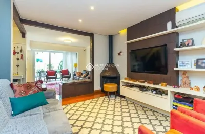 Casa em condomínio fechado com 4 quartos à venda na avenida cai, 303, cristal, porto alegre, 320 m2 por r$ 1.290.000