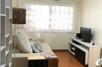 Apartamento com 1 quarto à venda na travessa serafim terra, 23, jardim botânico, porto alegre, 42 m2 por r$ 240.000
