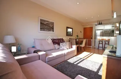 Apartamento com 2 quartos à venda na rua faria santos, 710, petrópolis, porto alegre, 73 m2 por r$ 610.000