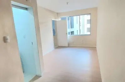 Apartamento com 1 quarto à venda na rua dos andradas, 1251, centro histórico, porto alegre, 40 m2 por r$ 135.000