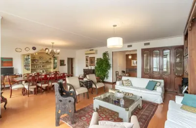 Apartamento com 3 quartos à venda na praça dom feliciano, 126, centro histórico, porto alegre, 207 m2 por r$ 830.000