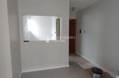 Apartamento com 2 quartos à venda na rua artigas, 88, petrópolis, porto alegre, 48 m2 por r$ 290.000