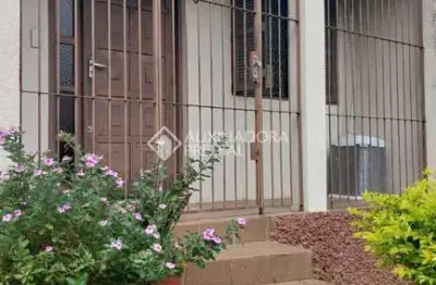 Casa com 3 quartos à venda na zeferino dutra, 65, passo das pedras, porto alegre, 130 m2 por r$ 280.000