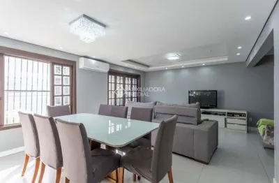 Casa em condomínio fechado com 3 quartos à venda na rua canavieiras, 98, vila ipiranga, porto alegre, 270 m2 por r$ 950.000
