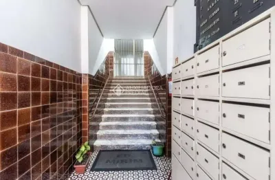 Apartamento com 2 quartos à venda na avenida cristóvão colombo, 274, floresta, porto alegre, 60 m2 por r$ 256.000