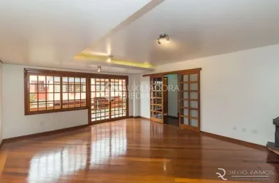 Casa em condomínio fechado com 3 quartos à venda na rua dona ondina, 270, menino deus, porto alegre, 285 m2 por r$ 1.020.000