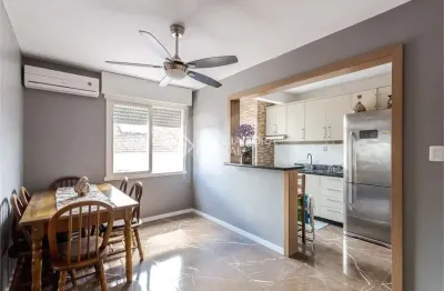 Apartamento com 2 quartos à venda na rua doutor vargas neto, 45, protásio alves, porto alegre, 55 m2 por r$ 224.000