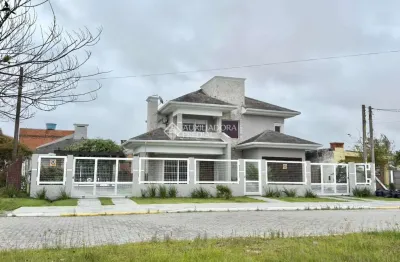 Casa com 4 quartos à venda na avenida interbalneários, 53, rainha do mar, xangri-lá, 253 m2 por r$ 1.320.000