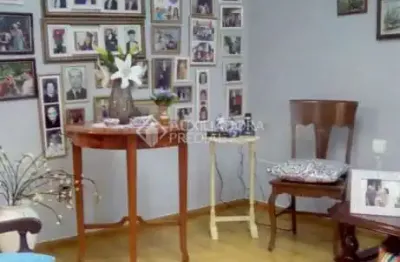 Apartamento com 2 quartos à venda na rua silva só, 223, santa cecília, porto alegre, 61 m2 por r$ 233.000