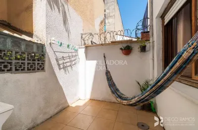 Apartamento com 2 quartos à venda na rua felipe de oliveira, 249, petrópolis, porto alegre, 56 m2 por r$ 270.000