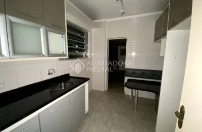 Apartamento com 2 quartos à venda na rua felipe camarão, 147, rio branco, porto alegre, 74 m2 por r$ 329.000