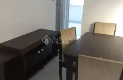 Apartamento com 2 quartos à venda na rua sapê, 570, passo da areia, porto alegre, 45 m2 por r$ 270.000