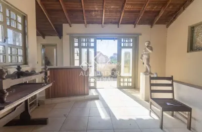 Casa com 3 quartos à venda na rua carlos huber, 1020, três figueiras, porto alegre, 350 m2 por r$ 1.171.000