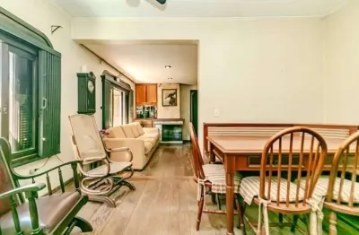 Casa com 3 quartos à venda na rua doutor eduardo chartier, 275, passo da areia, porto alegre, 184 m2 por r$ 819.000