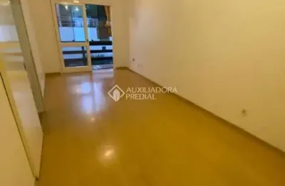 Apartamento com 2 quartos à venda na rua luiz cosme, 205, passo da areia, porto alegre, 68 m2 por r$ 340.000