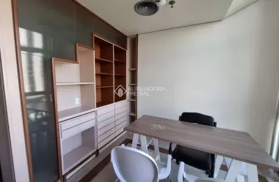 Sala comercial à venda na rua vinte e quatro de outubro, 111, moinhos de vento, porto alegre, 32 m2 por r$ 260.000