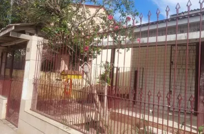 Casa com 2 quartos à venda na beco fernando souto da silva, 30, morro santana, porto alegre, 50 m2 por r$ 280.000