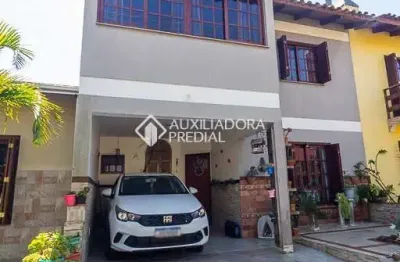 Casa em condomínio fechado com 3 quartos à venda na rua ponciano pacheco da silveira, 172, guarujá, porto alegre, 167 m2 por r$ 470.000