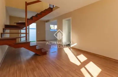Casa com 2 quartos à venda na rua marcírio da silva barbosa, 646, aberta dos morros, porto alegre, 122 m2 por r$ 330.000