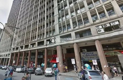 Sala comercial à venda na avenida borges de medeiros, 328, centro histórico, porto alegre, 62 m2 por r$ 405.000