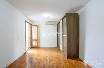 Apartamento com 1 quarto à venda na rua joão alfredo, 720, cidade baixa, porto alegre, 31 m2 por r$ 190.000