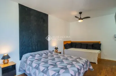 Apartamento com 1 quarto à venda na rua joão alfredo, 720, cidade baixa, porto alegre, 31 m2 por r$ 185.000