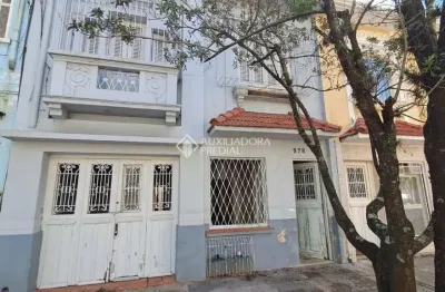 Casa com 3 quartos à venda na rua são carlos, 578, floresta, porto alegre, 216 m2 por r$ 780.000