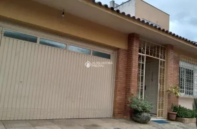 Casa com 3 quartos à venda na rua doutor derly monteiro, 490, jardim itu sabará, porto alegre, 172 m2 por r$ 800.000