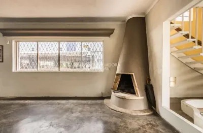 Casa com 3 quartos à venda na rua quintino bocaiúva, 392, rio branco, porto alegre, 183 m2 por r$ 1.200.000
