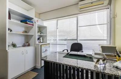 Sala comercial à venda na avenida cristóvão colombo, 2168, floresta, porto alegre, 26 m2 por r$ 115.000