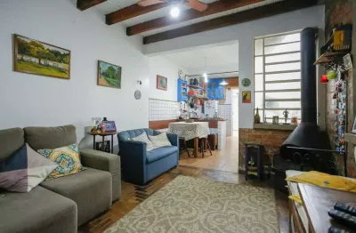 Casa com 3 quartos à venda na rua general bento martins, 0734, centro histórico, porto alegre, 256 m2 por r$ 750.000
