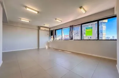 Sala comercial à venda na rua doutor vale, 24, floresta, porto alegre, 40 m2 por r$ 180.000