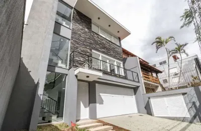 Casa com 3 quartos à venda na rua vereador viton de araújo, 40, medianeira, porto alegre, 294 m2 por r$ 1.500.000