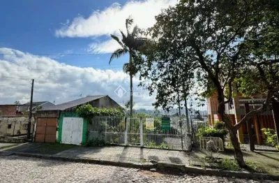 Casa à venda na rua doutor breno dias de castro, 210, partenon, porto alegre, 300 m2 por r$ 300.000