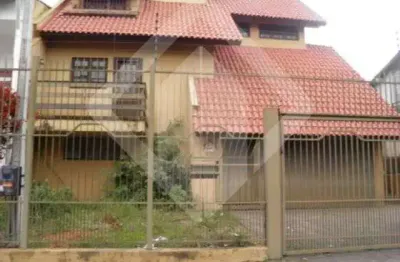 Casa com 3 quartos à venda na rua dona adda mascarenhas de moraes, 946, jardim itu sabará, porto alegre, 266 m2 por r$ 1.100.000
