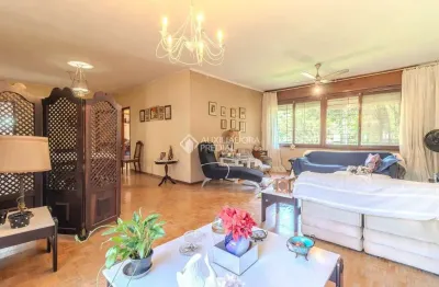 Casa com 3 quartos à venda na rua catamarca, 147, jardim lindóia, porto alegre, 218 m2 por r$ 998.000