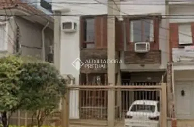 Casa com 4 quartos à venda na rua visconde do rio branco, 747, floresta, porto alegre, 309 m2 por r$ 2.000.000