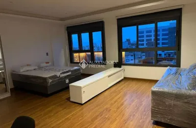 Loft com 1 quarto à venda na avenida independência, 1053, independência, porto alegre, 46 m2 por r$ 750.000