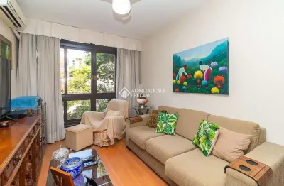 Apartamento com 2 quartos à venda na rua germano petersen júnior, 350, higienópolis, porto alegre, 83 m2 por r$ 438.000