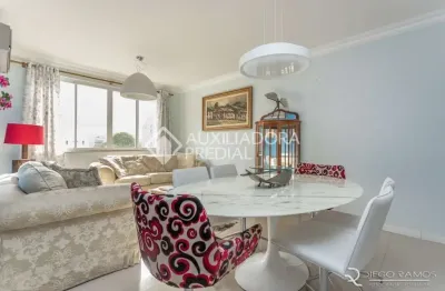 Apartamento com 3 quartos à venda na rua marquês do pombal, 564, moinhos de vento, porto alegre, 104 m2 por r$ 640.000