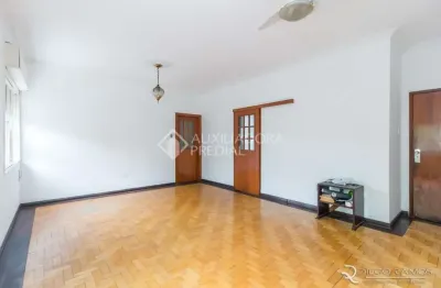 Apartamento com 3 quartos à venda na rua miguel couto, 158, menino deus, porto alegre, 101 m2 por r$ 499.999