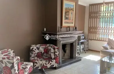 Casa com 3 quartos à venda na avenida general barreto viana, 460, chácara das pedras, porto alegre, 330 m2 por r$ 1.850.000