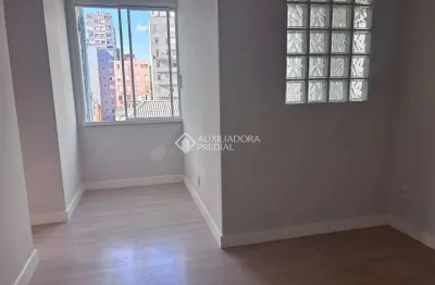 Apartamento com 3 quartos à venda na Praça Conde de Porto Alegre, 77, Centro Histórico, Porto Alegre, 71 m2 por R$ 395.000